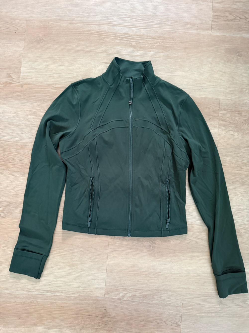 Lululemon Define Cropped Jacket *Nulu
Rainforest Green 12
